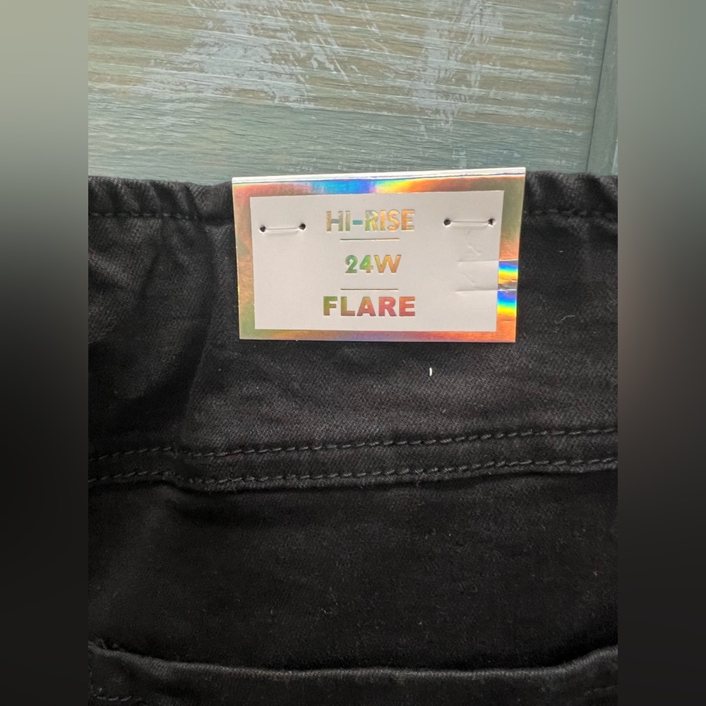 Hi-Rise Flare Black Jeans - Picture 3 of 3